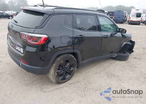 2018 Jeep Compass Altitude 4X4 z USA, uszkodzony, nr VIN 3C4NJDBB1JT492552